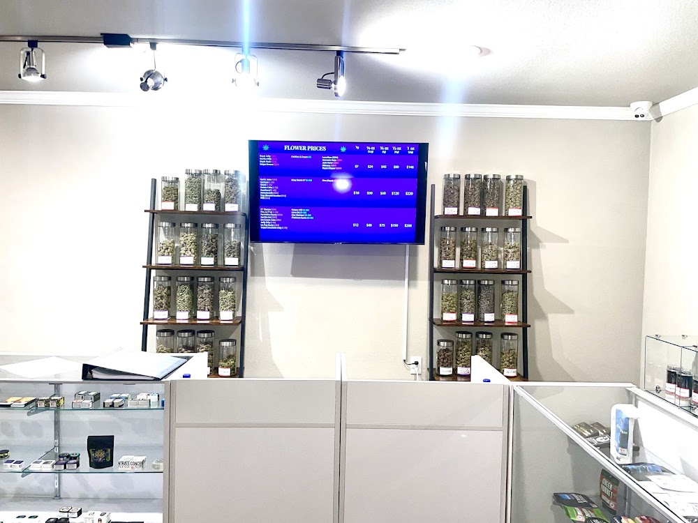 Purple Moon Dispensary - Coweta photo 5