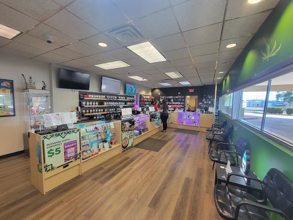 R Greenleaf Cannabis Dispensary - Clovis photo 7