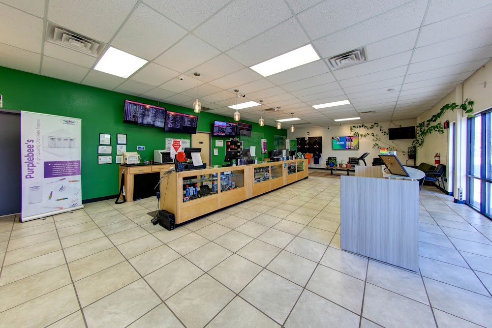 R Greenleaf Cannabis Dispensary - Grants photo 7