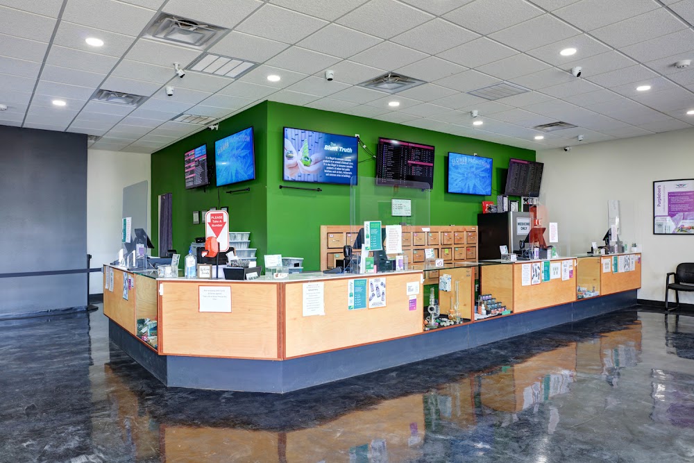 R Greenleaf Cannabis Dispensary - Roswell photo 8