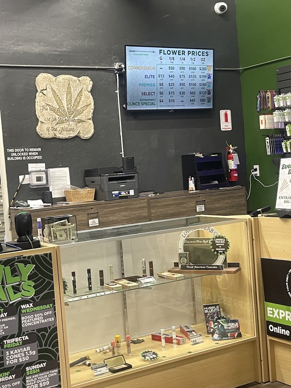 R Greenleaf Cannabis Dispensary - Sunland Park photo 4