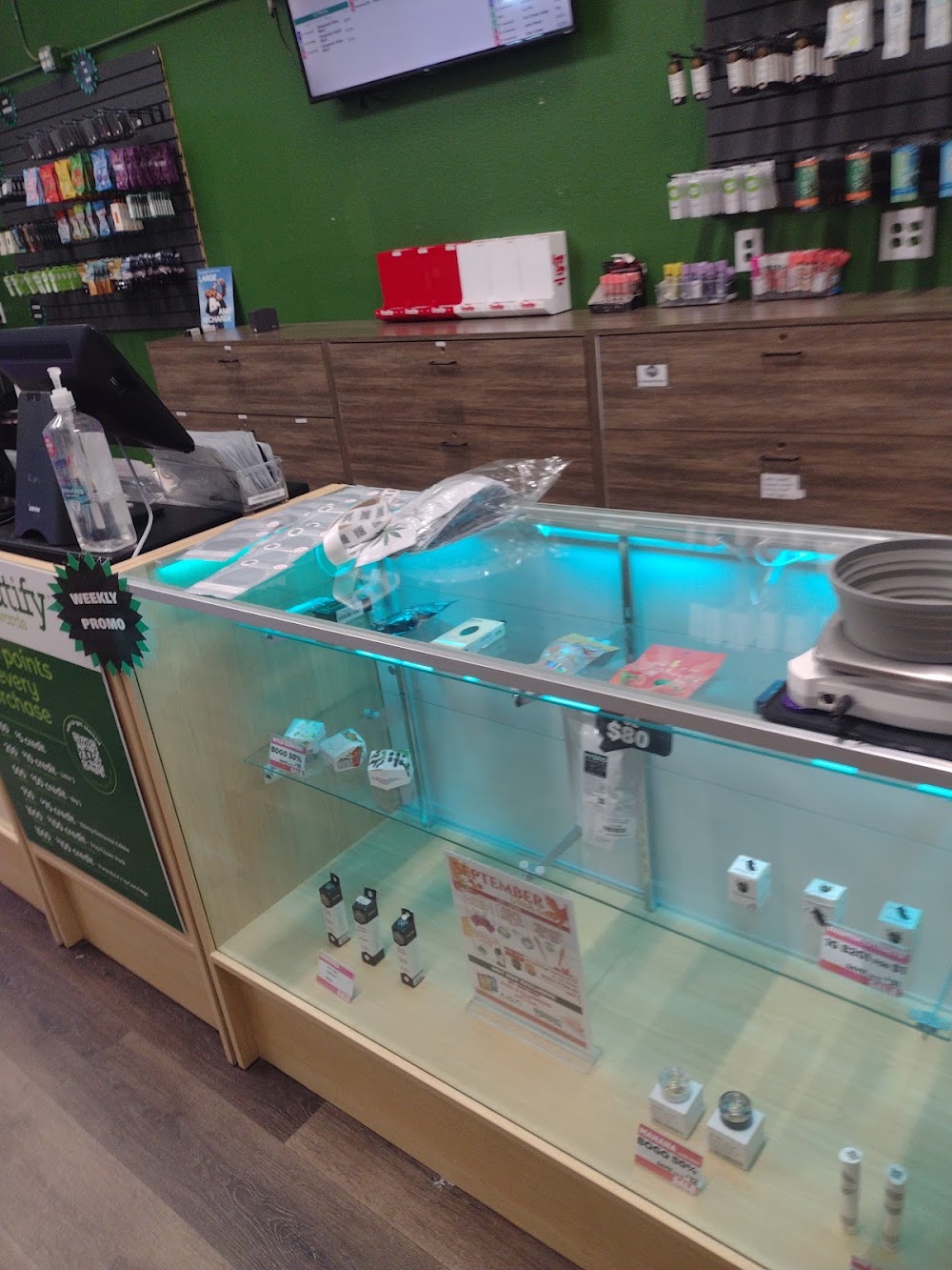 R Greenleaf Cannabis Dispensary - Sunland Park photo 7