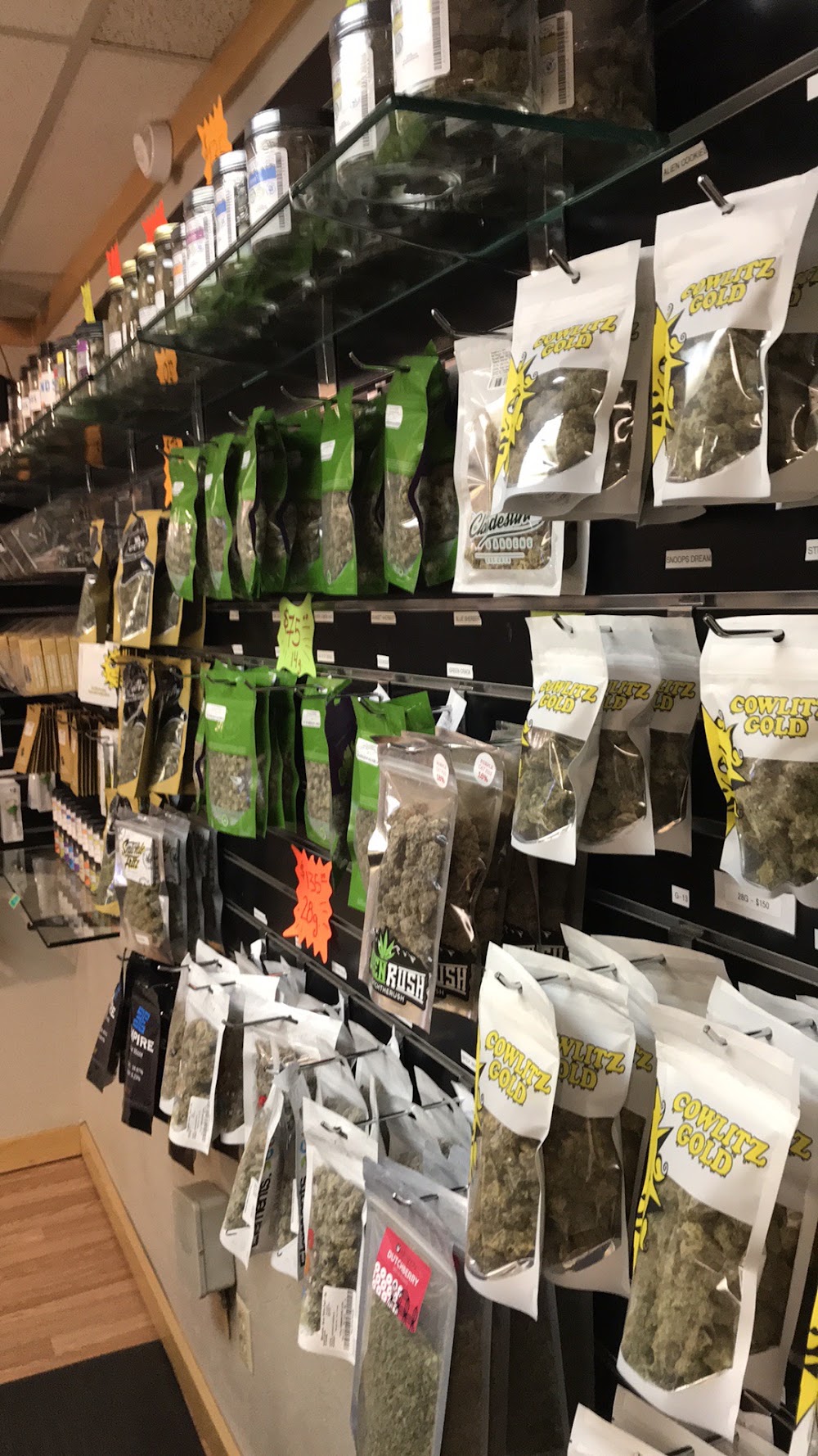 Rainier Cannabis photo 3