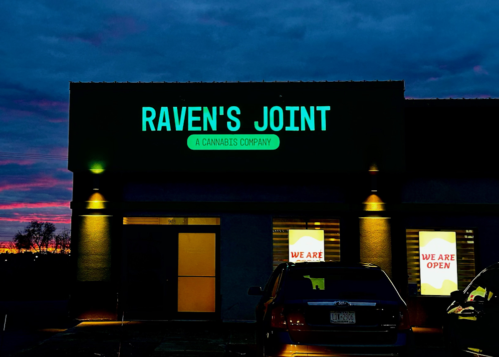 Raven's Joint photo 1