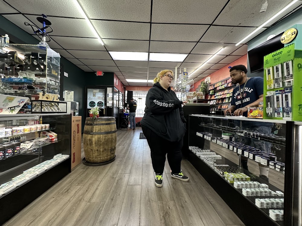 Re-Up Cannabis Dispensary photo 2