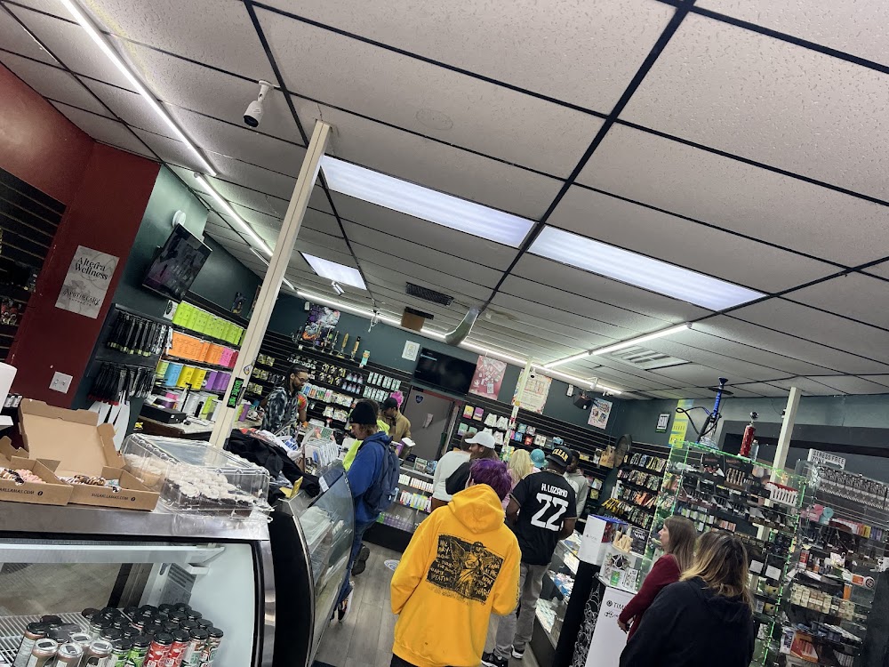Re-Up Cannabis Dispensary photo 5