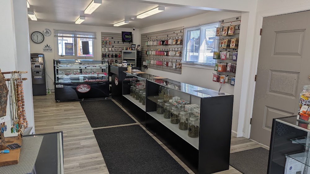 Red Dawg Cannoisseur South photo 2