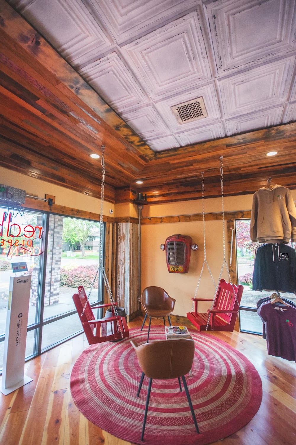 Redbarn Dispensary photo 7