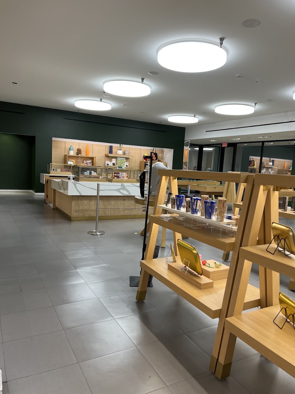 Rise Recreational Cannabis Dispensary Las Vegas On South Rainbow photo 2