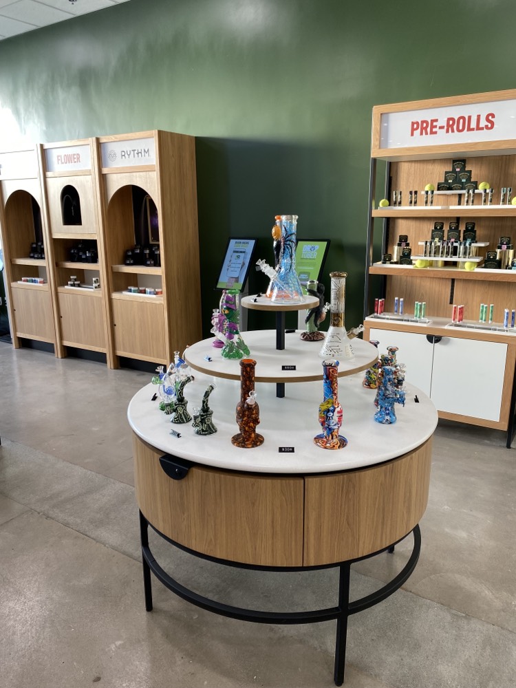 Rise Recreational Dispensary On Craig photo 6