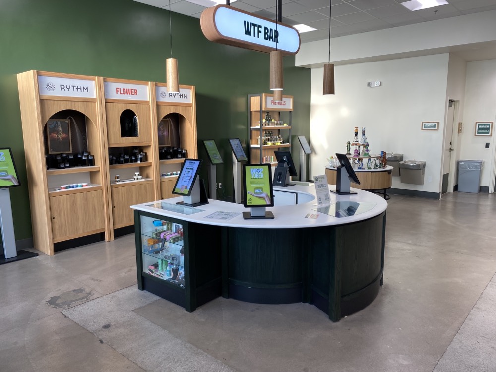 Rise Recreational Dispensary On Craig photo 8