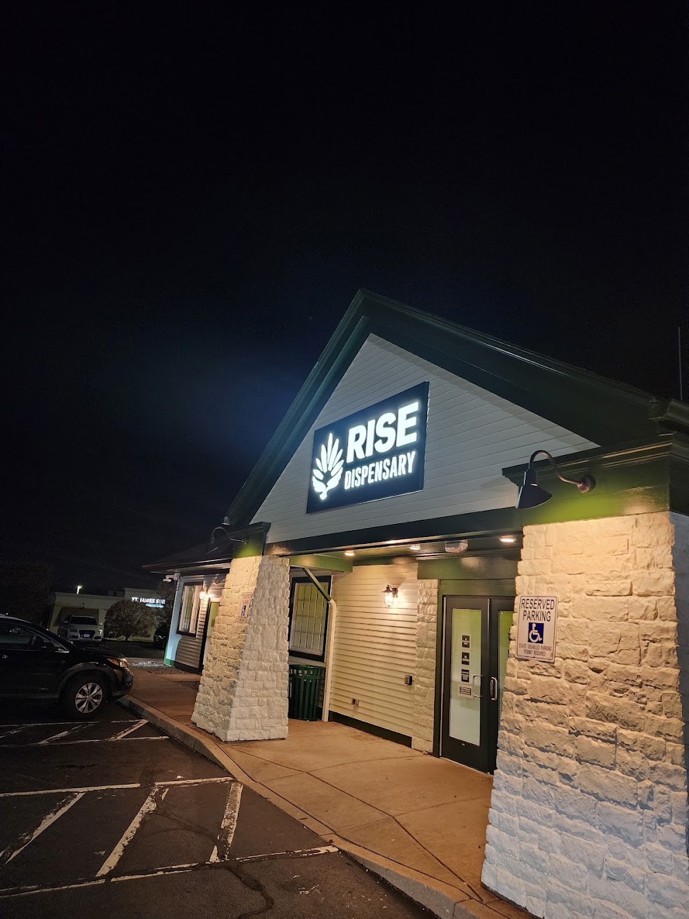 Rise Warwick photo 1