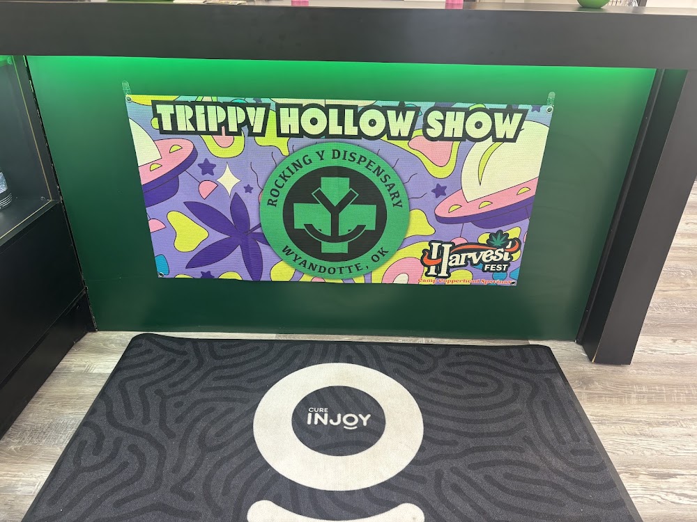 Rocking Y Dispensary Glenpool photo 2