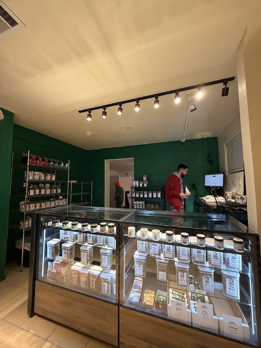 Rocky Mountain Cannabis - Anthony (Drive Through) photo 8