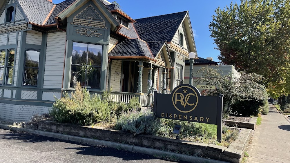 Rogue Valley Cannabis - Ashland photo 7