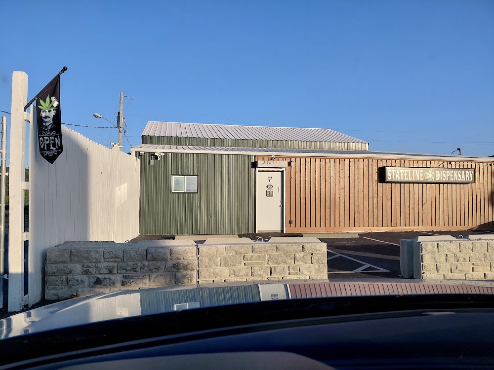 Rooster's Stateline Dispensary photo 6