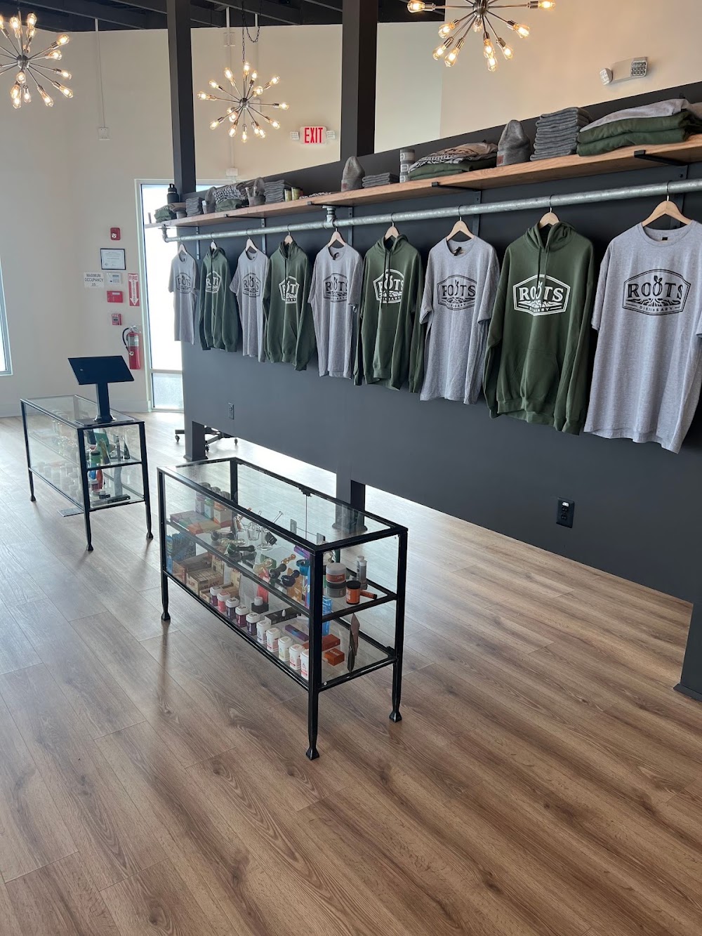 Roots Dispensary photo 2