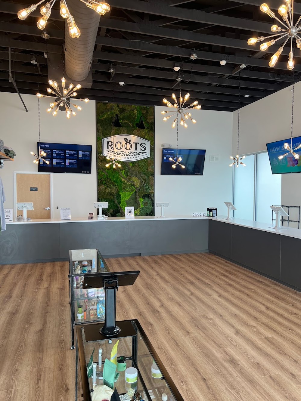 Roots Dispensary photo 3