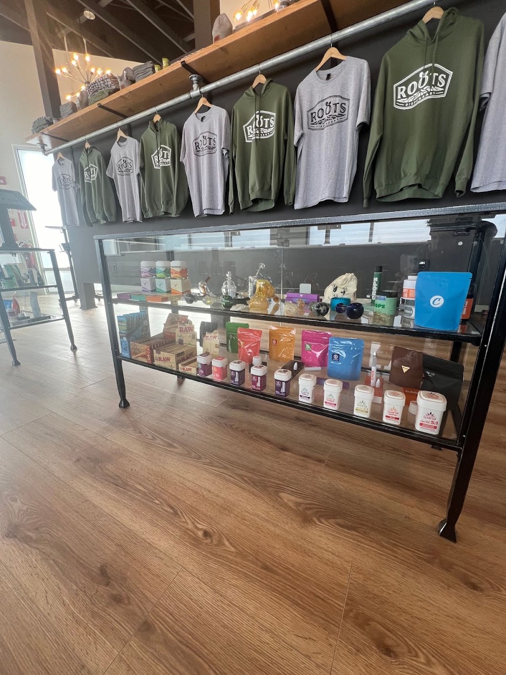 Roots Dispensary photo 8