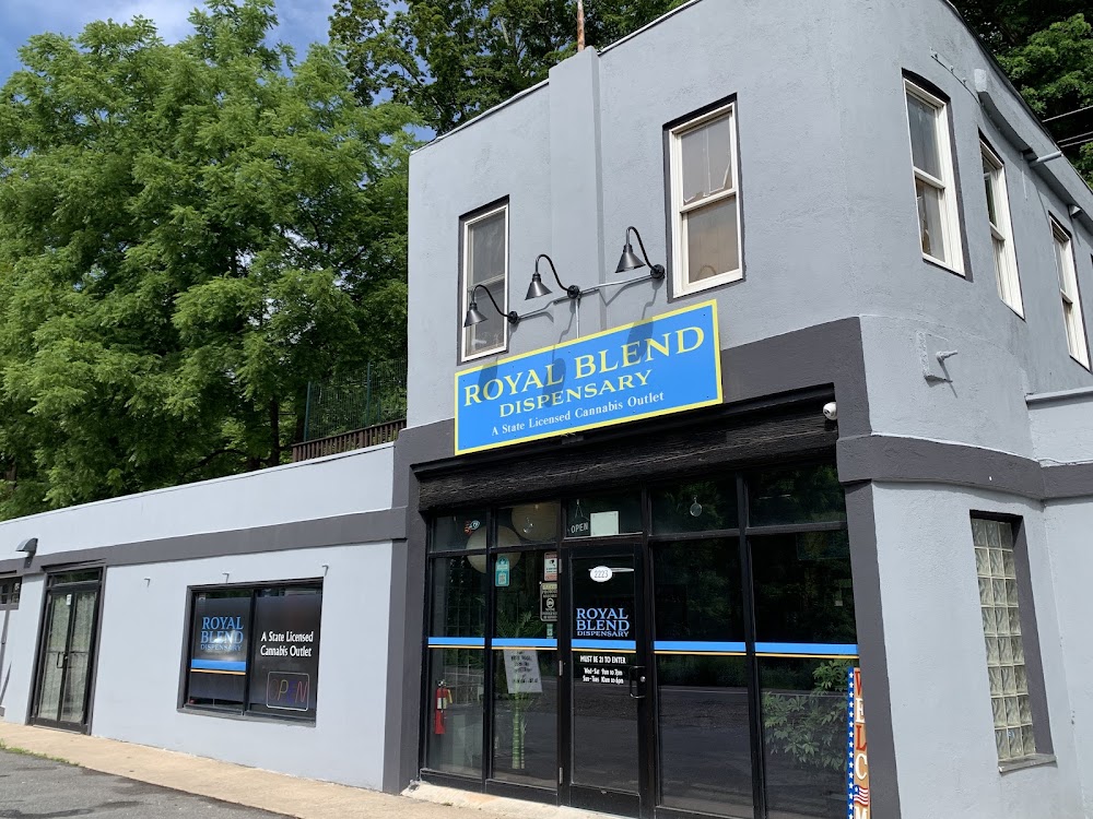 Royal Blend Dispensary photo 3