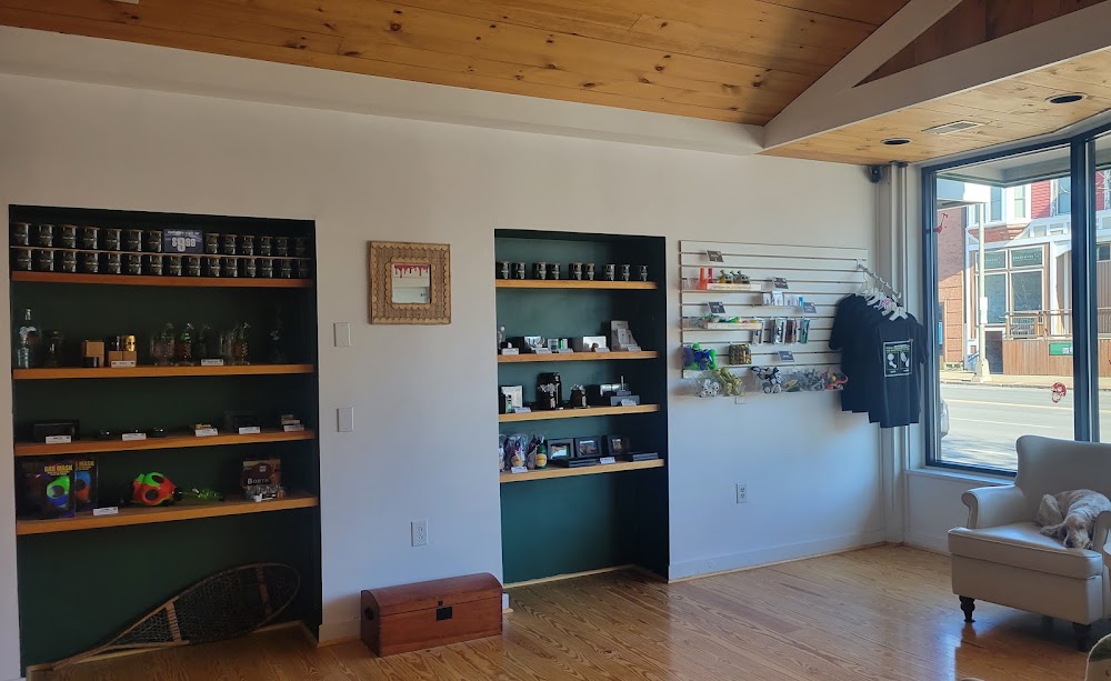Royal Leaf Apothecary photo 6
