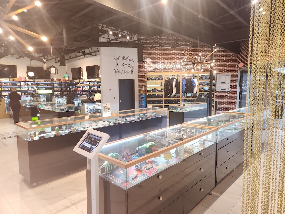 S.W.E.D.A. Snoop Dogg Store photo 3
