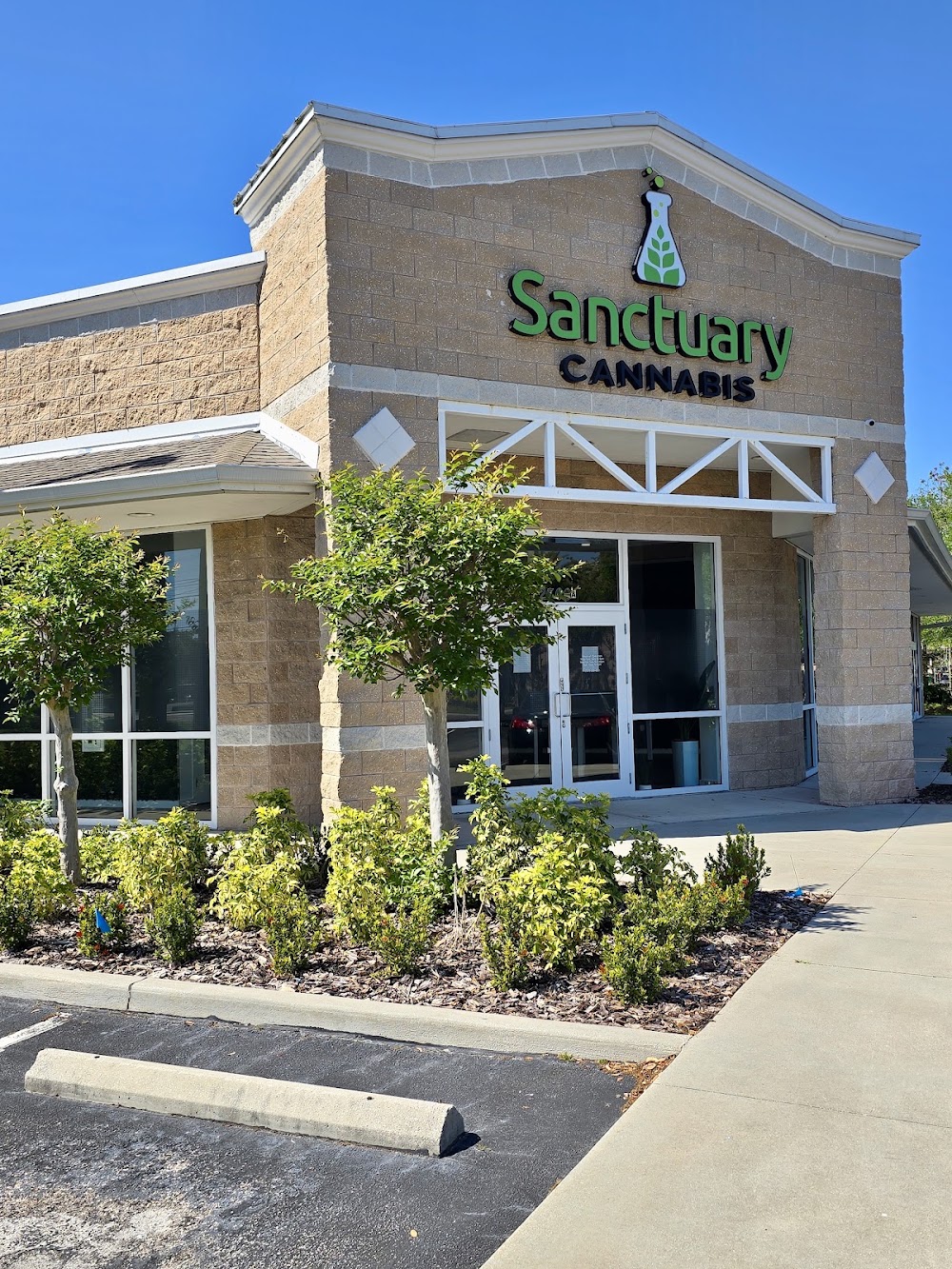 Sanctuary Cannabis photo 4