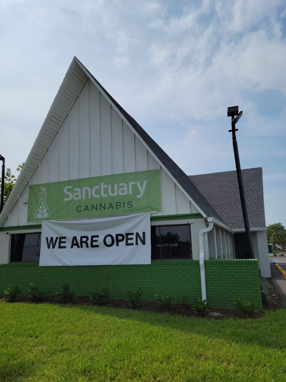 Sanctuary Cannabis photo 4