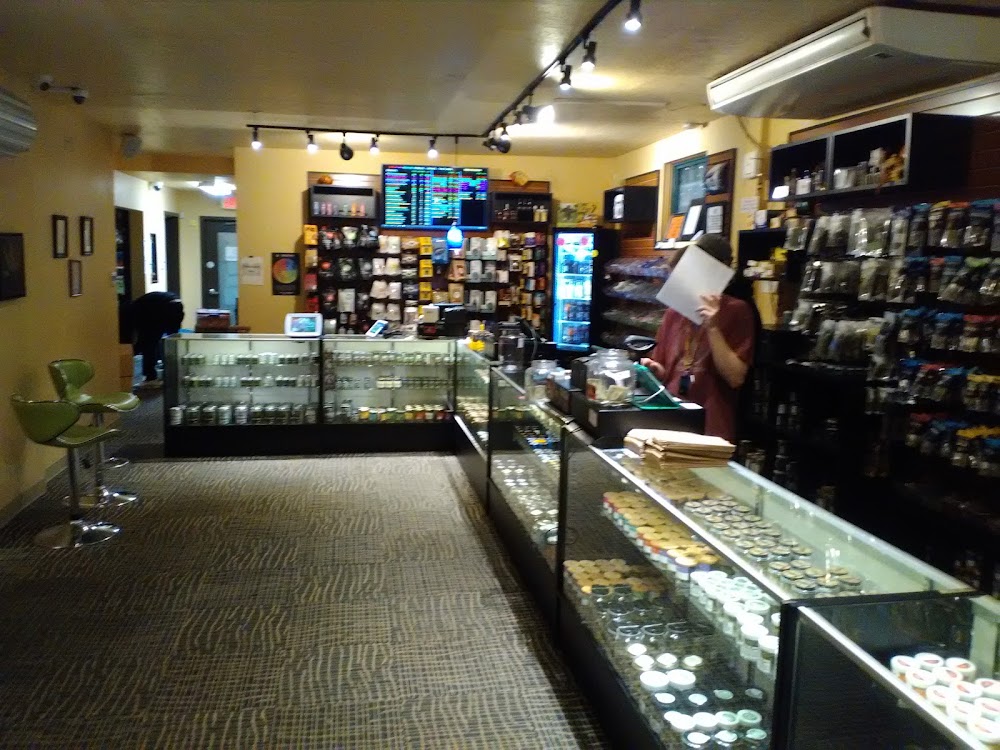 Sativa Sisters photo 3