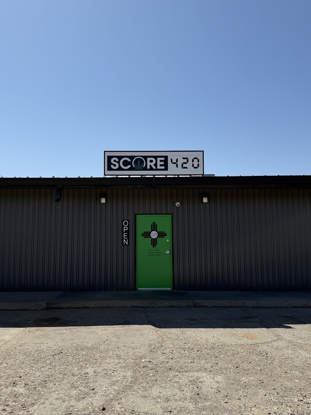 Score 420 Clovis photo 1