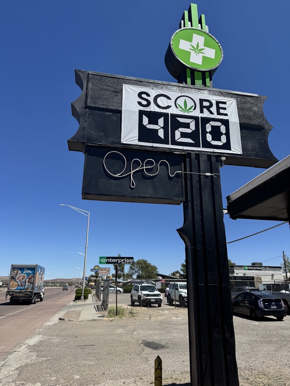 Score 420 - Gallup photo 1
