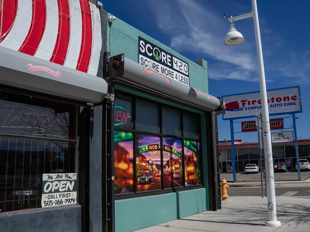 Score 420 - Nob Hill photo 1