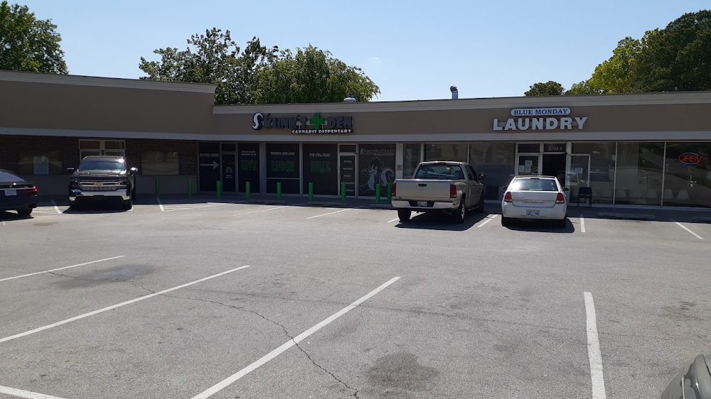 Skunks Den Dispensary Tulsa By Okie Wonderland photo 2
