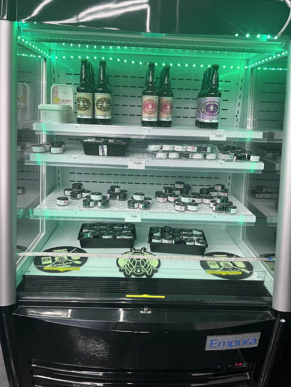 Snaxland Dispensary photo 2