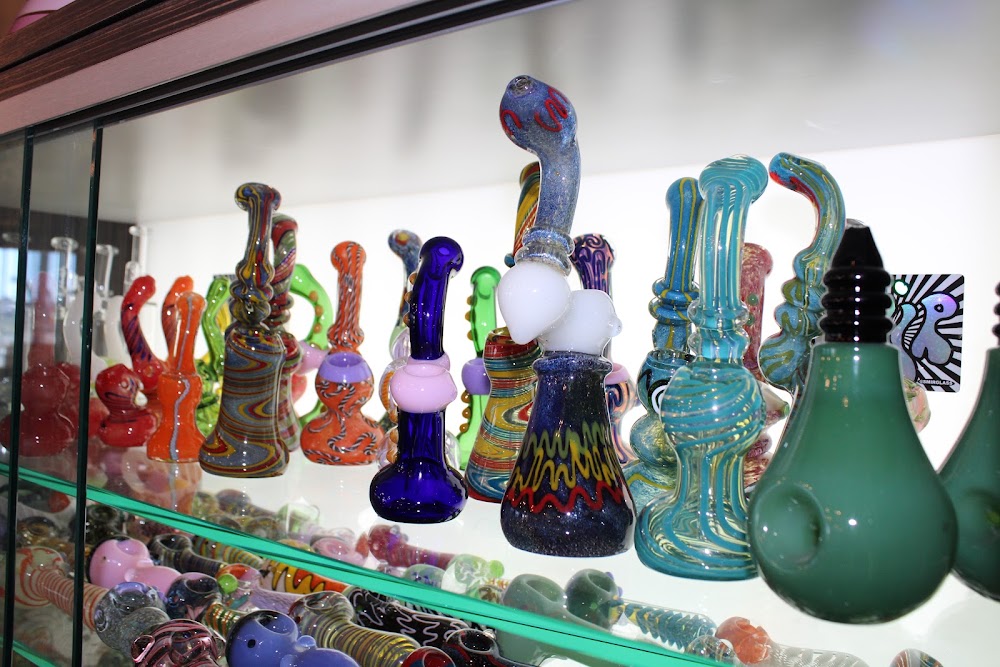 Strains Dispensary photo 3