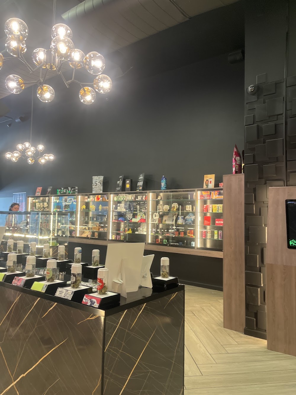Strains For Life Powered By Indoor Treez photo 5