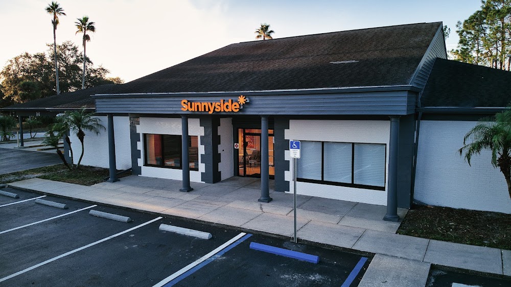 Sunnyside* photo 6