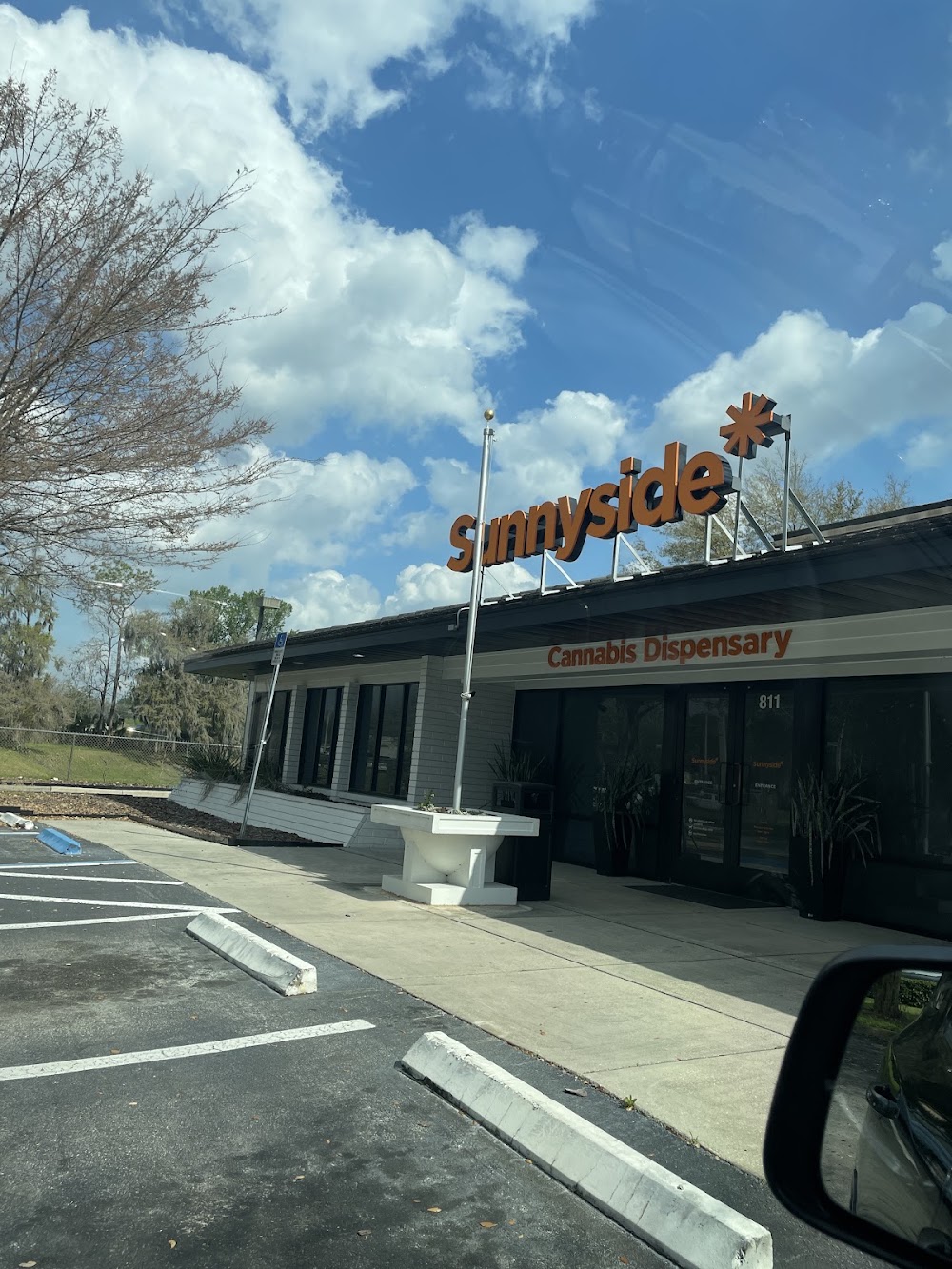 Sunnyside* photo 1