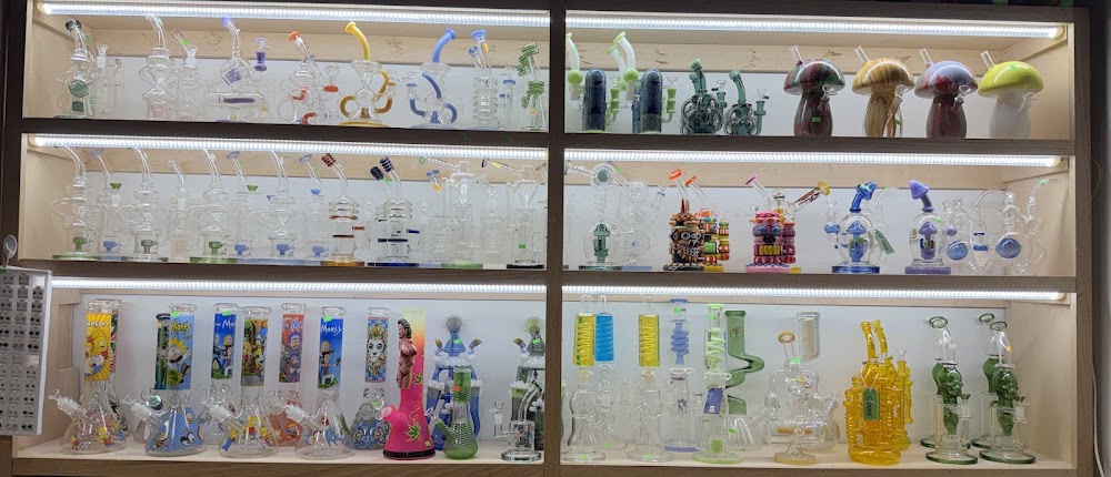 Super Fire Dispensary - Division St photo 2