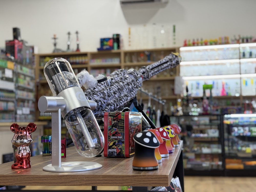 Super Fire Dispensary - Division St photo 3