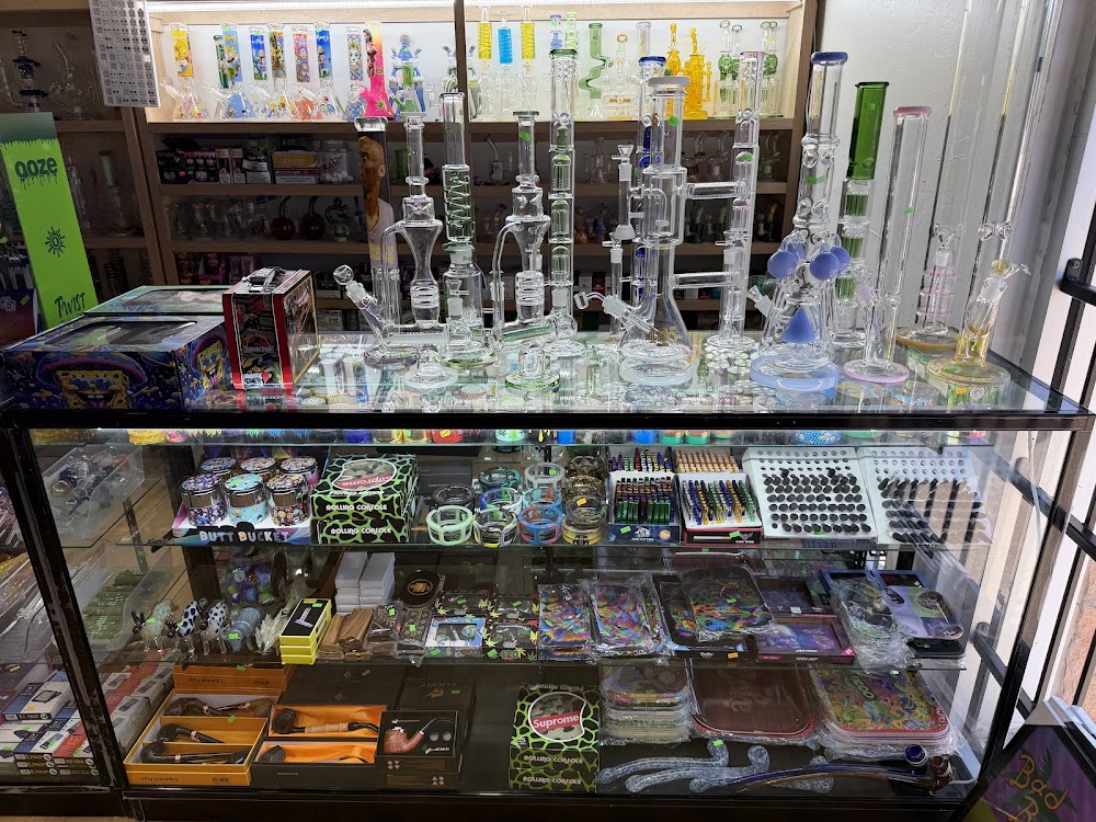 Super Fire Dispensary - Division St photo 5