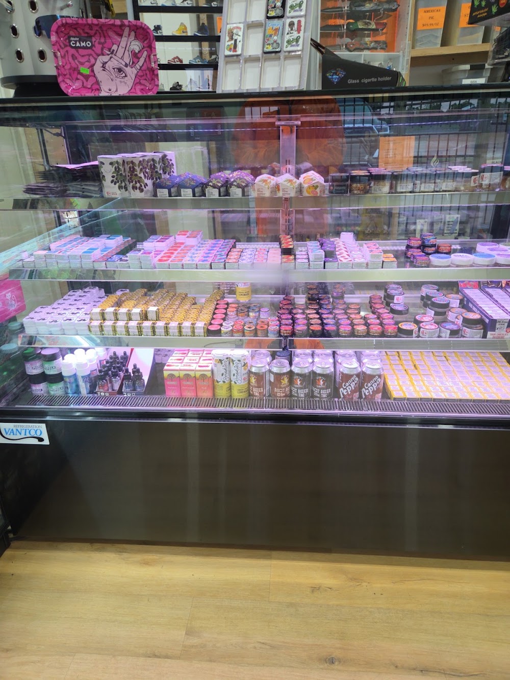 Super Fire Dispensary - Division St photo 6