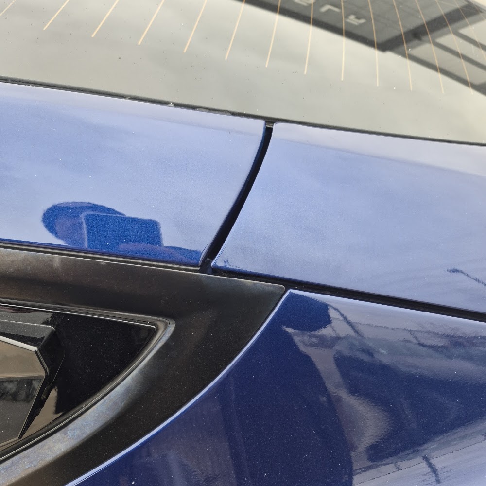 Tesla photo 7