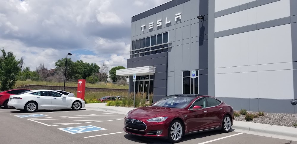 Tesla photo 8