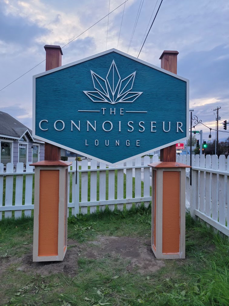 The Connoisseur Lounge photo 4