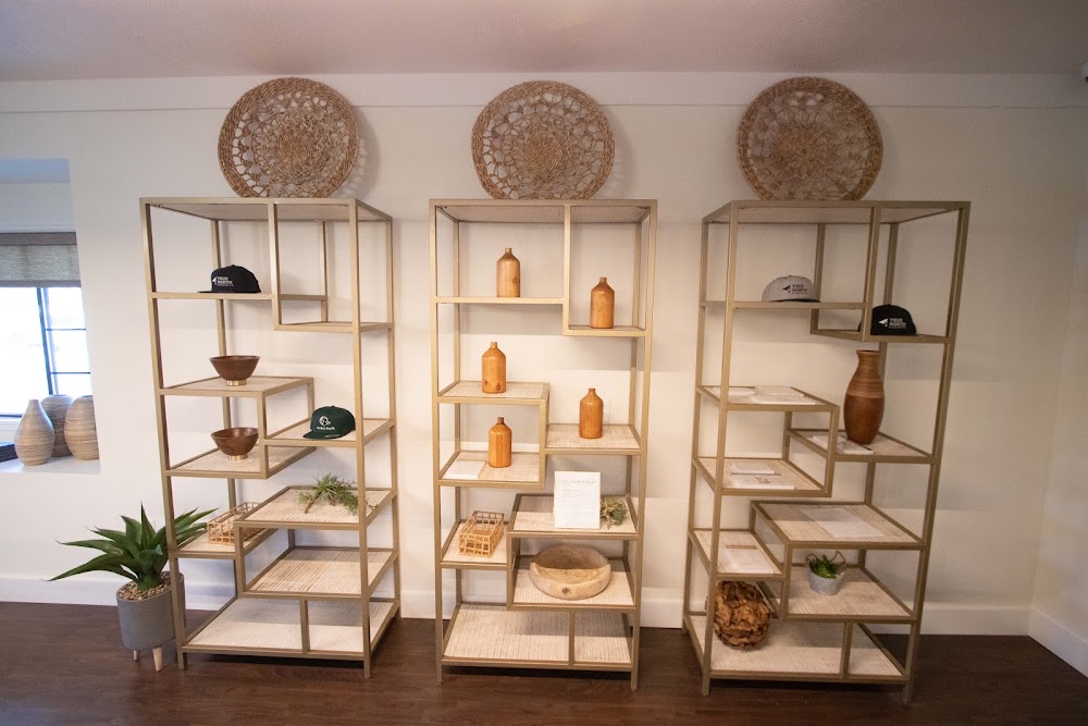 The Flower Shop - Logan photo 8