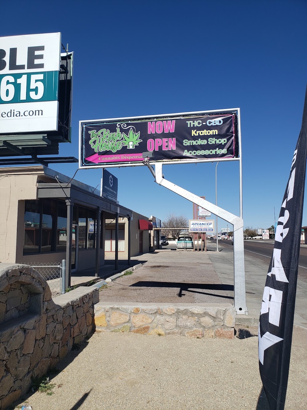 The Kush House - Walk In & Drive Thru photo 1