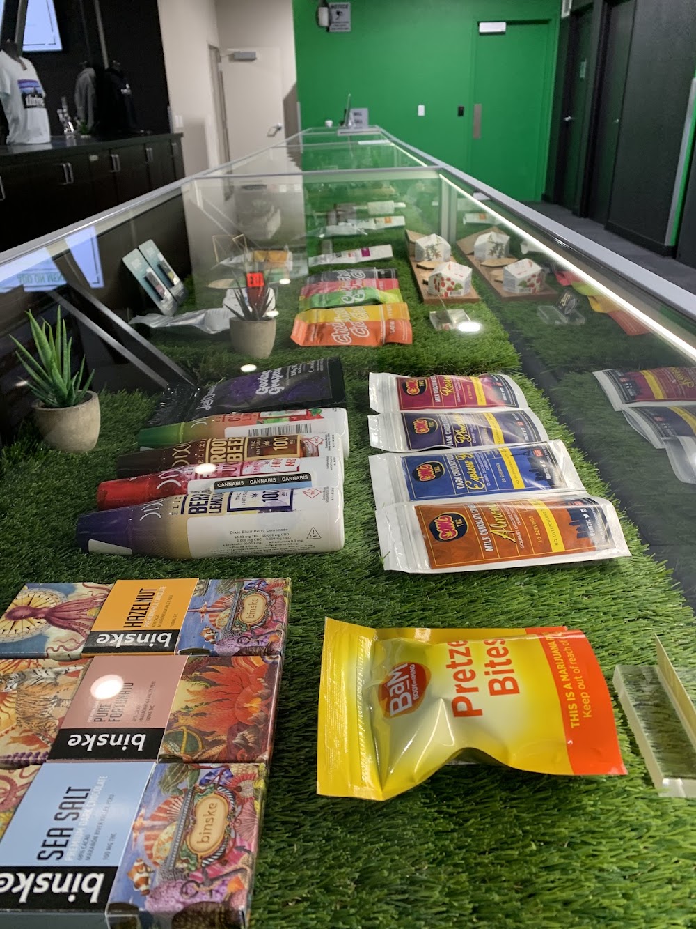 Thrive Cannabis Marketplace - Reno Dispensary photo 7