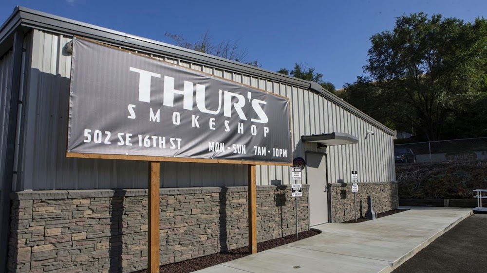 Thur's Smoke Shop photo 1