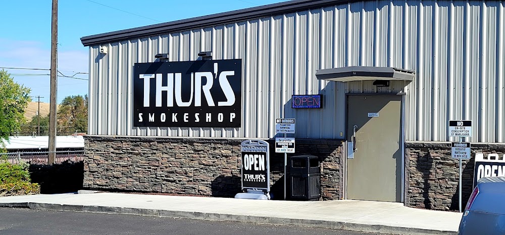 Thur's Smoke Shop photo 4